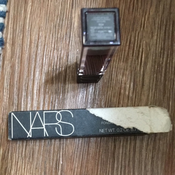 Nars Velvet Lip Glide Lipgloss in TOY 0.20 oz New in box - Picture 8 of 8